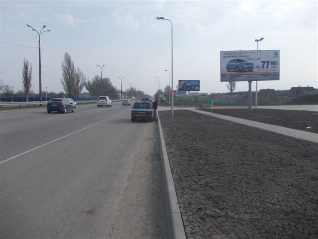 Билборд/Щит, Трассы, трасса Т-04, въезд в город на пр.Газеты Правда, ж/м "Золотые Ключи", АЗС