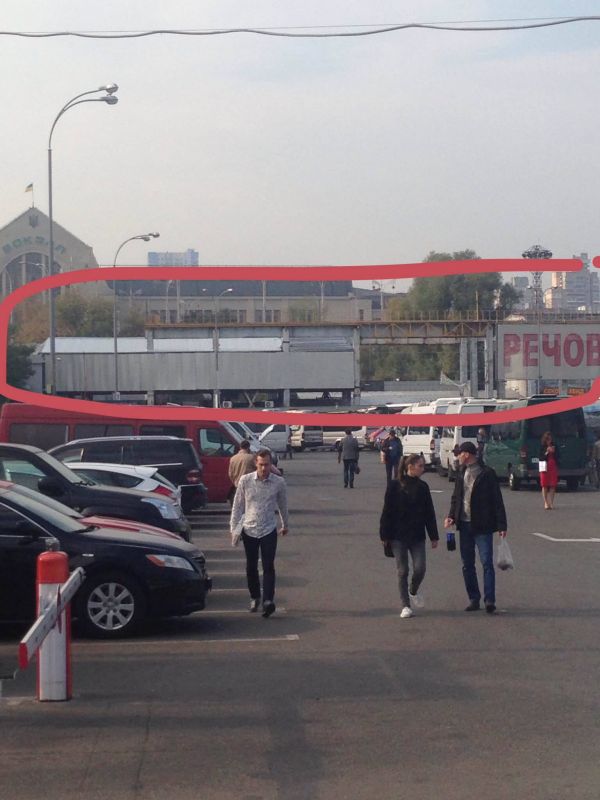 Реклама на фасадах/Брандмауэр, Киев, ул. Симона Петлюри 30