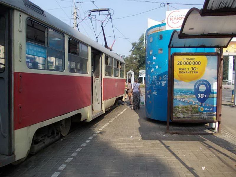 Реклама на остановках, Днепр, пр.Пушкина / пр.Кирова, №1