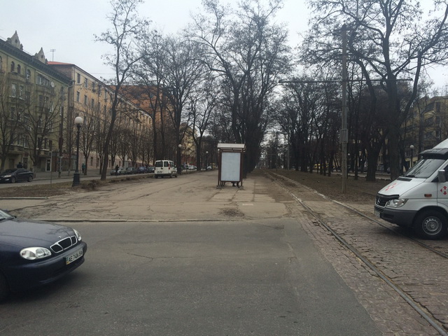 Реклама на остановках, Днепр, пр.К.Маркса 24