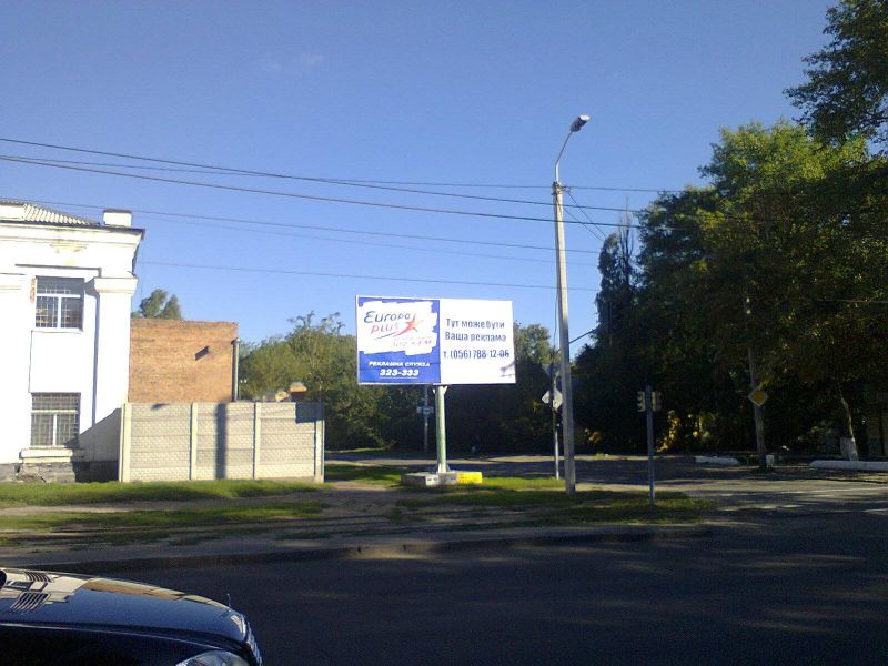 Билборд/Щит, Днепр, ул. Большевицкая - ул. Строителей (на светофорном перекрёстке, по движению от ТЦ Апполо, Метеор), Б