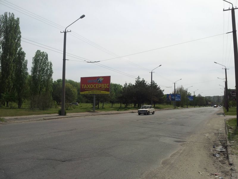 Билборд/Щит, Днепр, ул.Набережная Победы, 118 (р-н ж/м Победа-4 - напротив Лоцманского рынка, по движению к кинотеатру Салют), Б