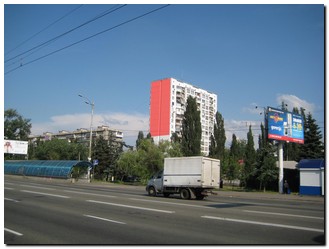 Реклама на фасадах/Брандмауэр, Киев, Ул. Серафимовича, 17