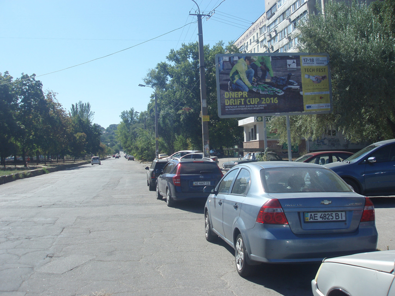 Билборд/Щит, Днепр, Ж/м Перемога-5, Бульвар Слави Б.6. Напроти Супермаркета Сільпо