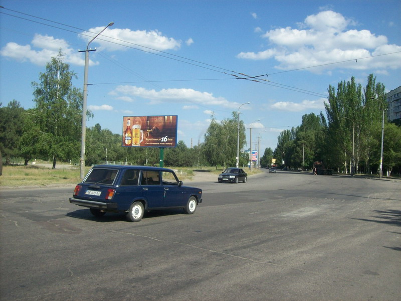 Билборд/Щит, Днепр, Бульвар Слави - Набережна Перемоги, Біля Супермаркету Сільпо І Кінотеатру Салют