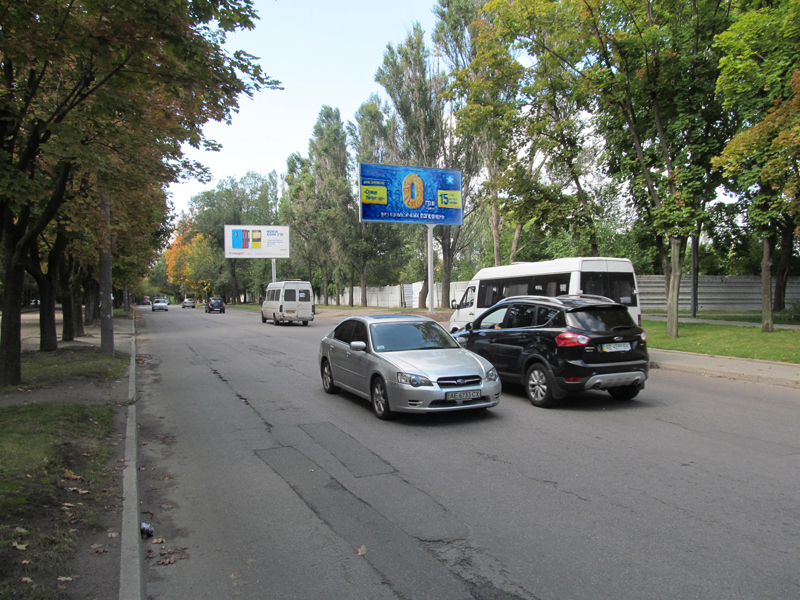 Билборд/Щит, Днепр, Пр. Ильича 19, В Р-не Перекрётка С Ул.г.сталинграда