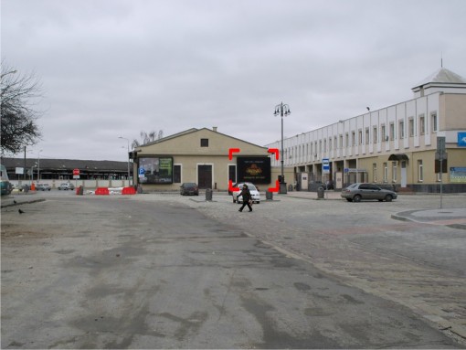 Беклайт, Львов, пл. Двірцева (Залізничний вокзал, справа), розмір 3 х 4 м