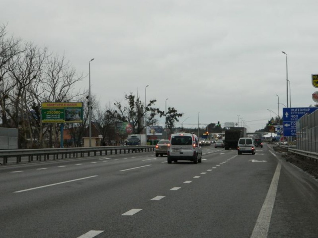 Билборд/Щит, Трассы, Київська область, Житомирський напрямок, с. Стоянка, Житомирське шосе, 150 м до перекрестя з вул. Столічною в напрямку Житомира
