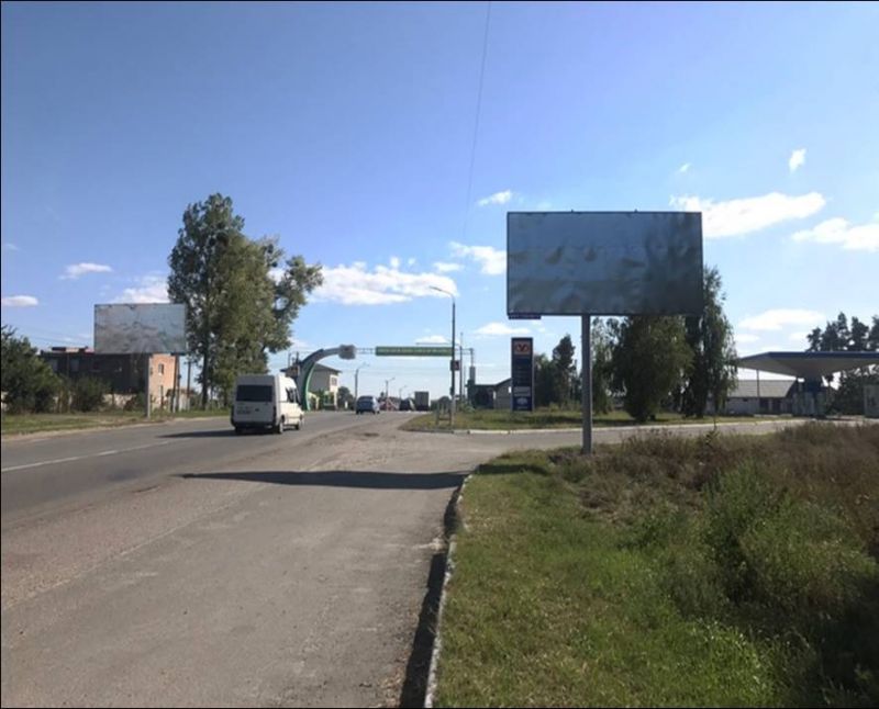 Билборд/Щит, Трассы, Старые Петровцы, по ул. Князя Святослава, в направлении с с. Новые Петровцы до с. Старые Петровцы, слева, 150м к повороту на ул. Дачная, за 50 м до заездана АЗС "Укрнафта"