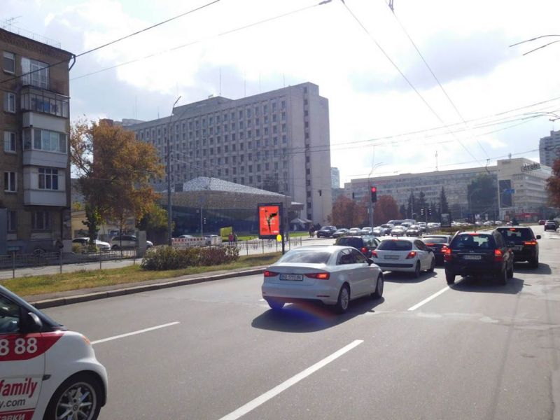 Скролл/Ситилайт, Киев, Алмазова генерала вул. 11