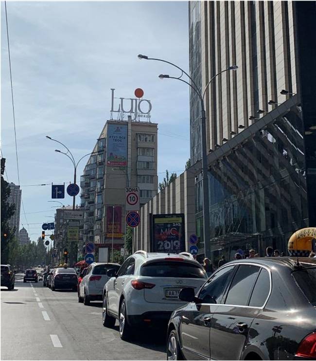 Крышная конструкция, Киев, бул. Леси Украинки,2